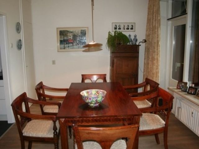 Denenburg ONG, Den Haag