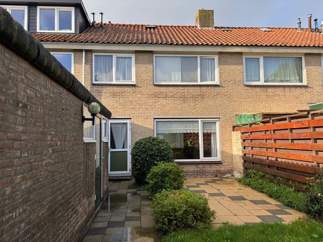 Planetenlaan 9, Wieringerwerf