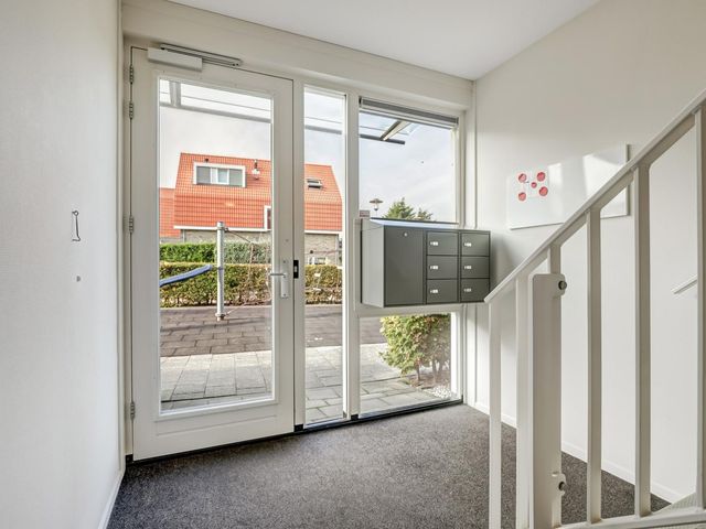 Zwedenstraat 28, De Lier