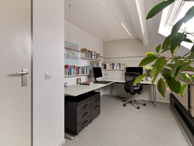 Heuvelhof 30, Waddinxveen