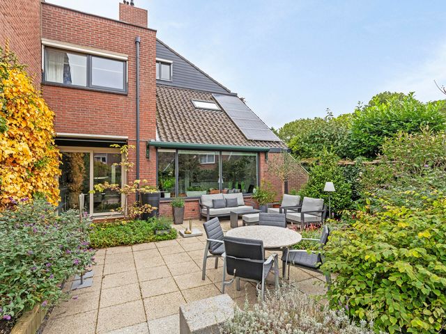 Heuvelhof 30, Waddinxveen