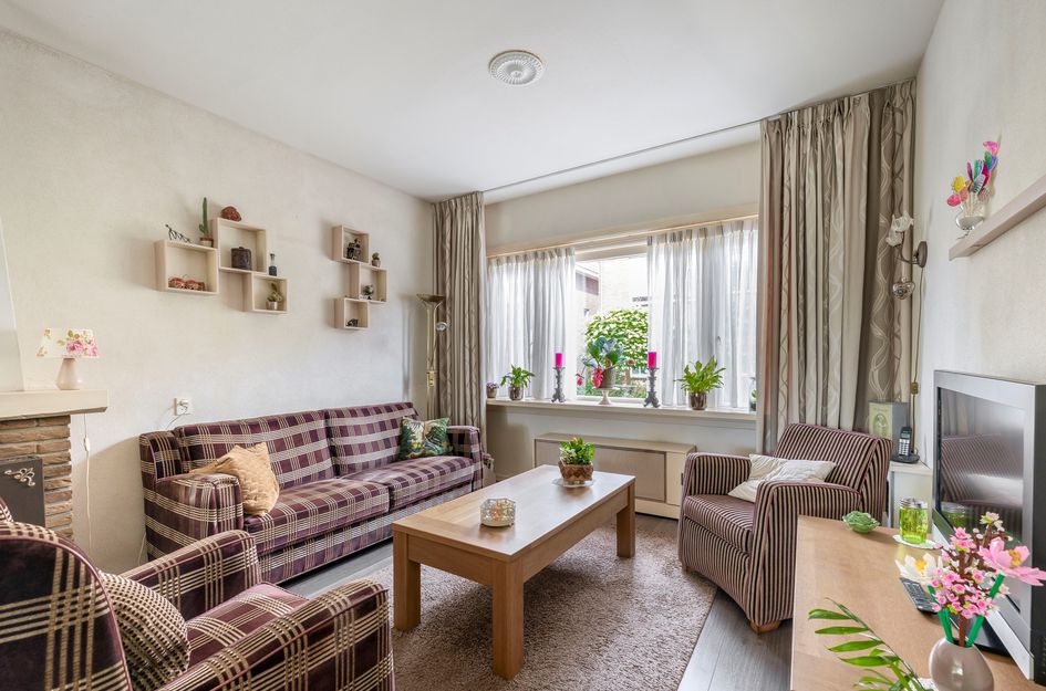 Burg Trooststraat 14