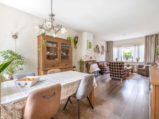 Burg Trooststraat 14, Waddinxveen