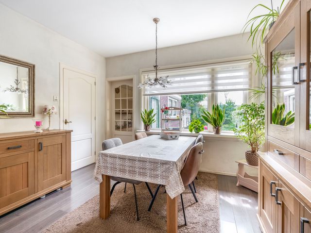 Burg Trooststraat 14, Waddinxveen