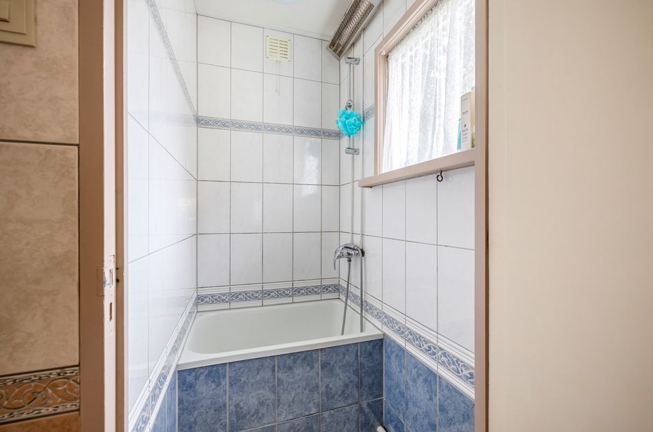 Burg Trooststraat 14