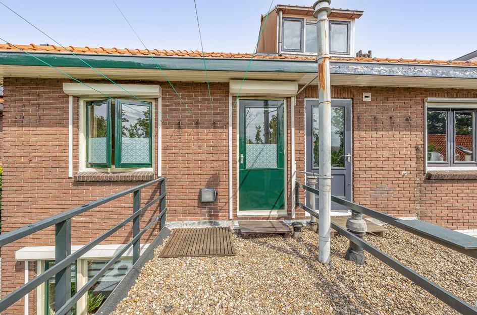 Burg Trooststraat 14