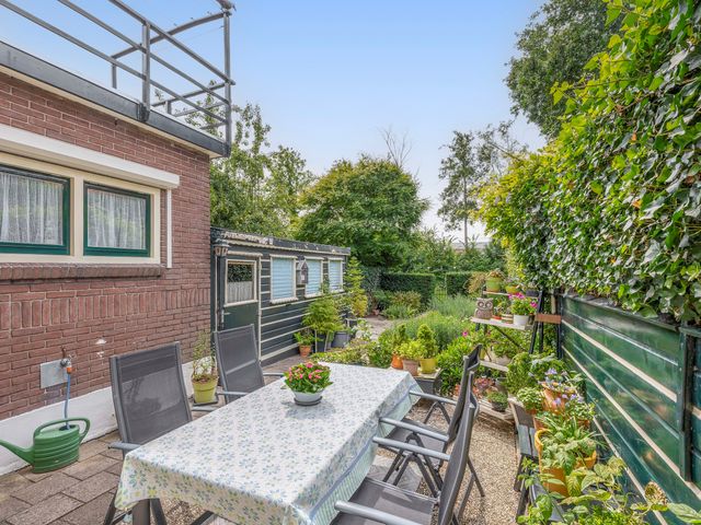 Burg Trooststraat 14, Waddinxveen