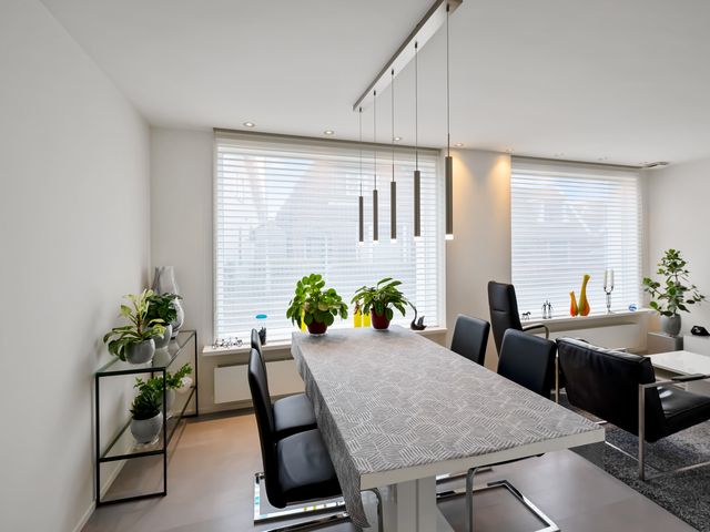 Middelweg 94, Uitgeest