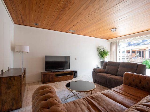 Roerdomplaan 96, Aalsmeer