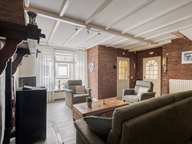 Marktplein 13, Oldemarkt