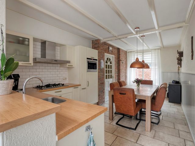 Marktplein 13, Oldemarkt