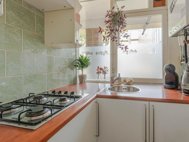 Krabbendijkestraat 377, Rotterdam