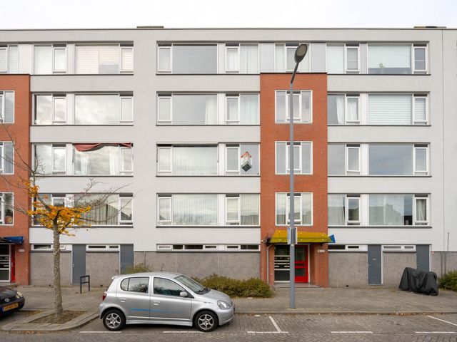 Menno ter Braakstraat 20, Rotterdam