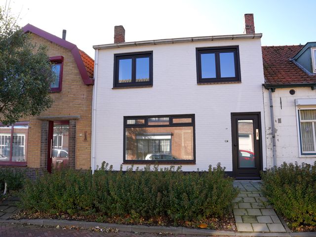 Landstraat 28, Aardenburg