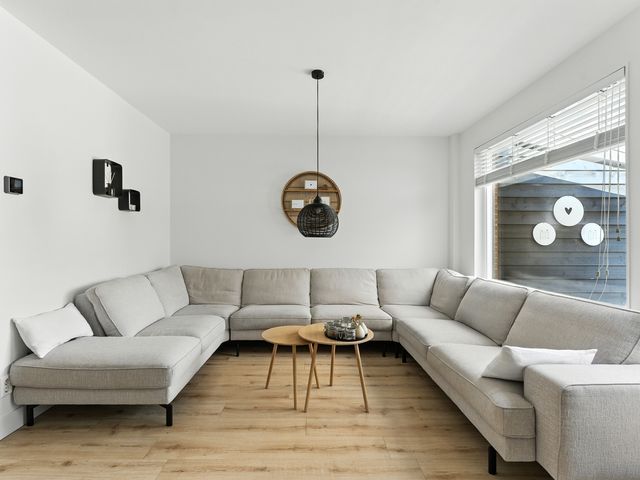 Zwanebloem 53, Alblasserdam