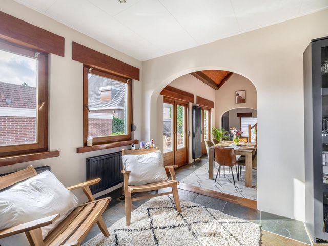 Sint Annastraat 27, Tegelen