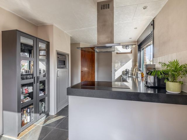 Sint Annastraat 27, Tegelen