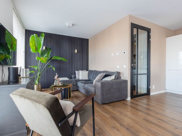 Grasoever 4, Roelofarendsveen