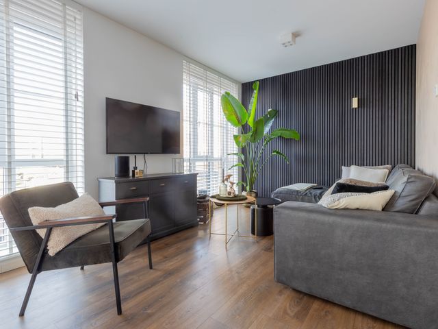 Grasoever 4, Roelofarendsveen