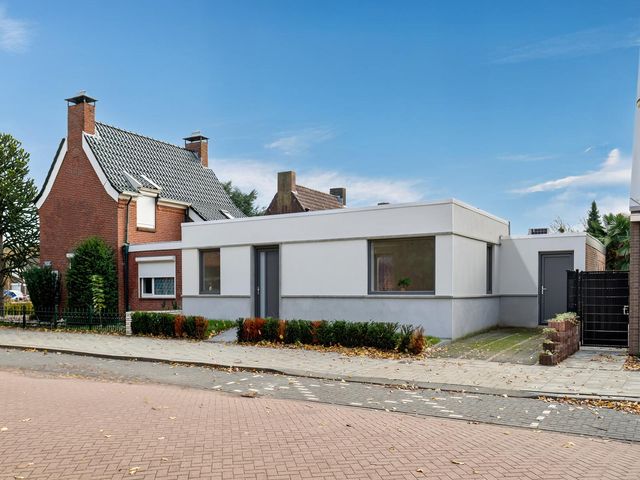 Kempweg 22A, Roermond