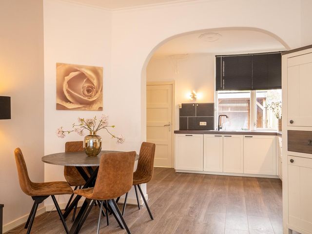 Burgemeester Jacobsstraat 40, Enschede