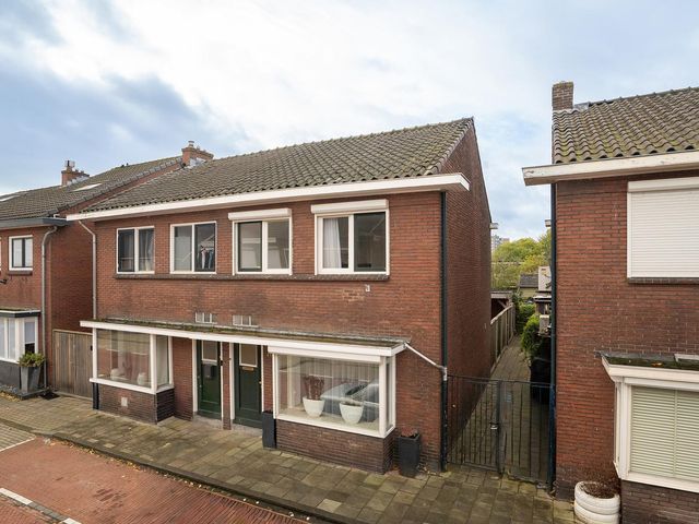 Burgemeester Jacobsstraat 40, Enschede