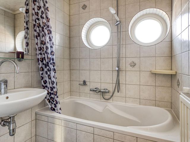 Steensedijk 63, Hulst