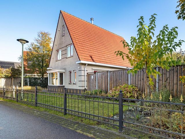 Turkooisdreef 8, Emmen