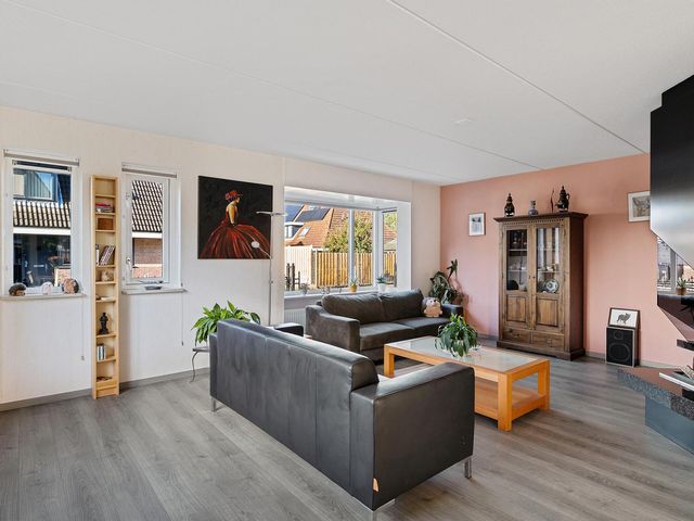 Turkooisdreef 8, Emmen