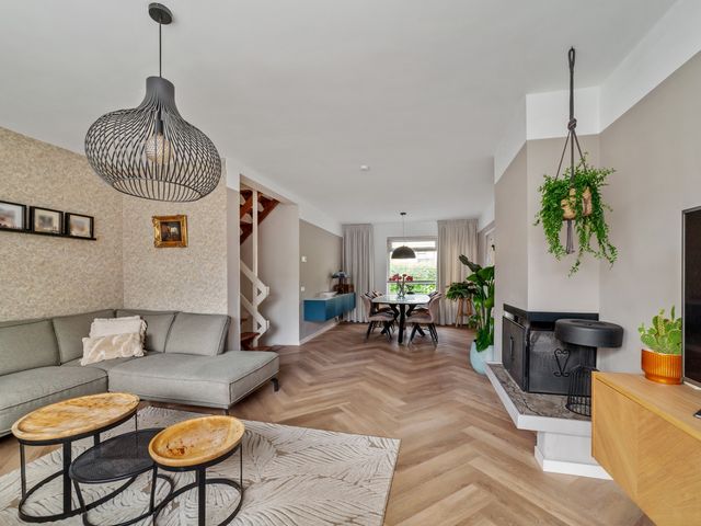 Olgaland 26, Den Haag