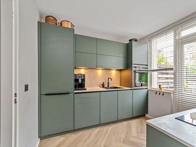 Olgaland 26, Den Haag