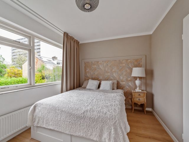 Olgaland 26, Den Haag