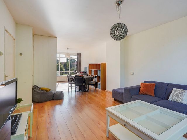 Louis Couperusstraat 23, Voorburg