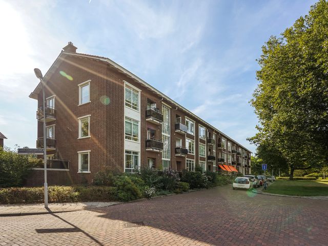 Louis Couperusstraat 23, Voorburg
