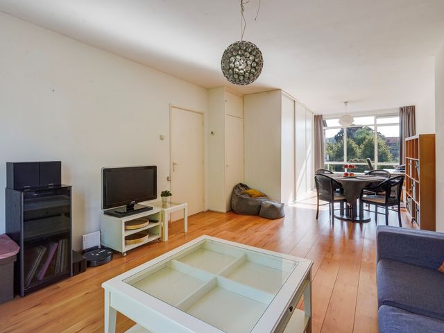 Louis Couperusstraat 23, Voorburg