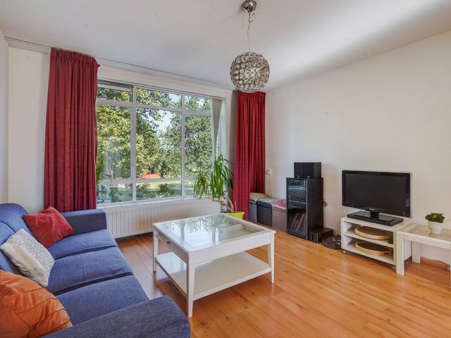 Louis Couperusstraat 23, Voorburg