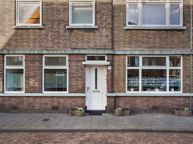 Uddelstraat 157, Den Haag