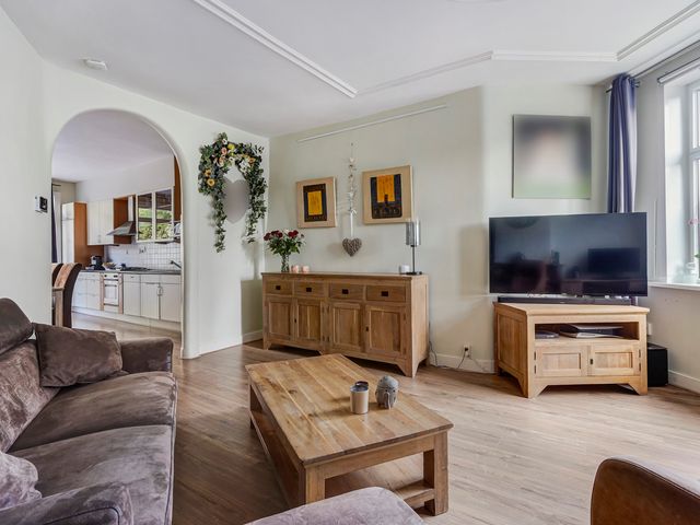 Uddelstraat 157, Den Haag