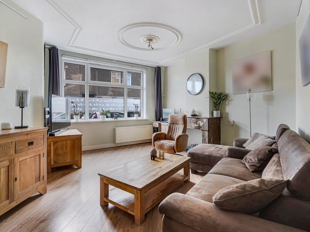 Uddelstraat 157, Den Haag