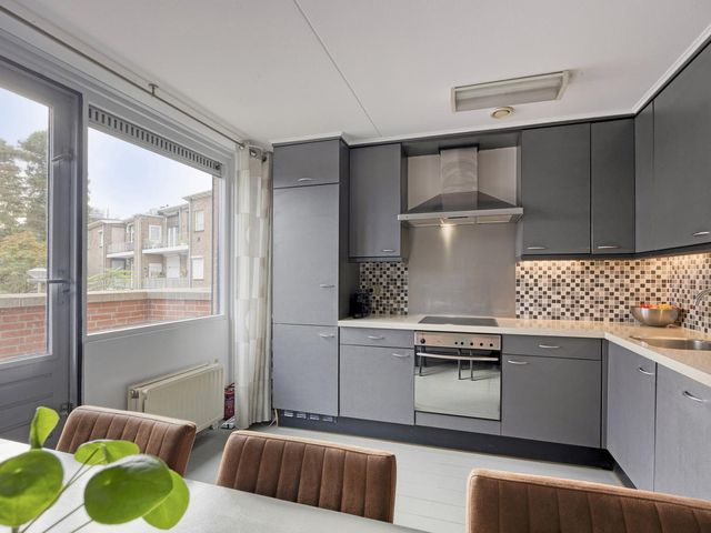 Dunantstraat 10, Roosendaal