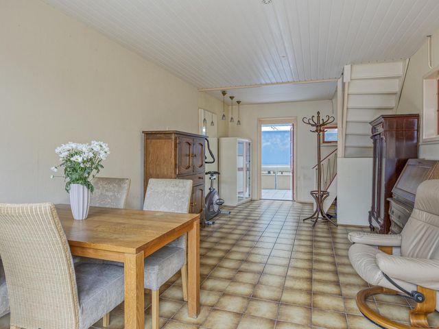 Raadhuislaan 4, Leimuiden