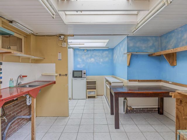 Raadhuislaan 4, Leimuiden