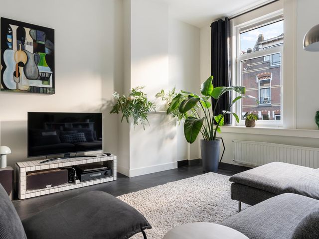 Van Oosterzeestraat 29B, Rotterdam