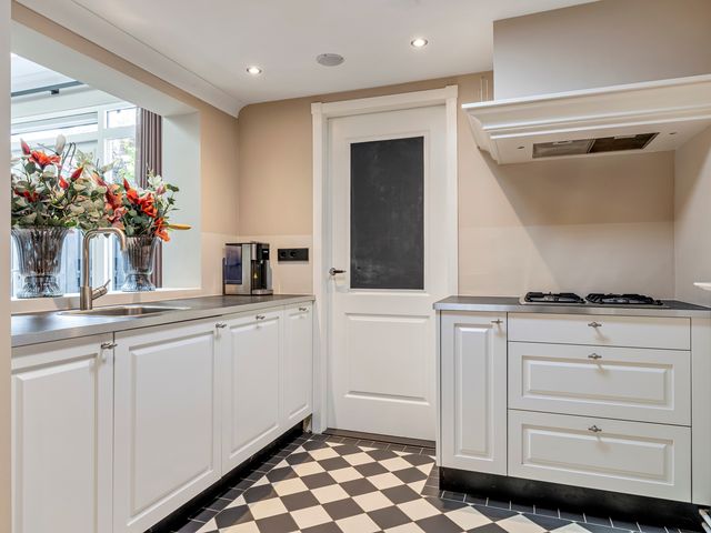 Ringbaan Oost 379, Tilburg