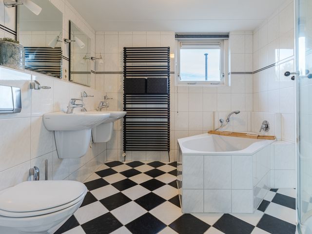 Burg. V. Dobben De Bruijnstraat 38, Bodegraven