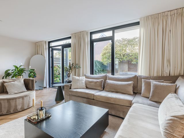 Burg. V. Dobben De Bruijnstraat 38, Bodegraven