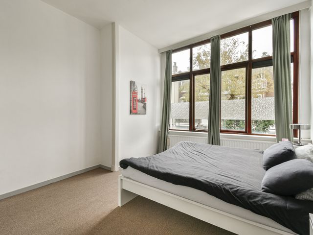 Blois van Treslongstraat 35, Den Haag