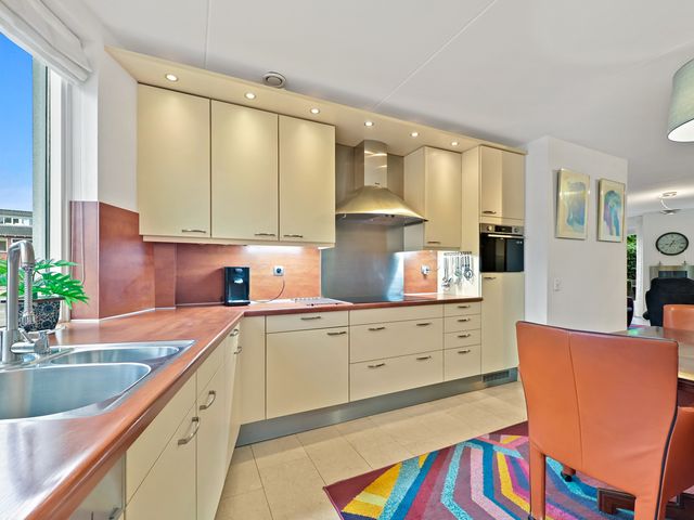 Berkenhof 8, Maasland