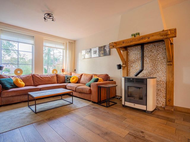 Duinroosstraat 4, Bakel