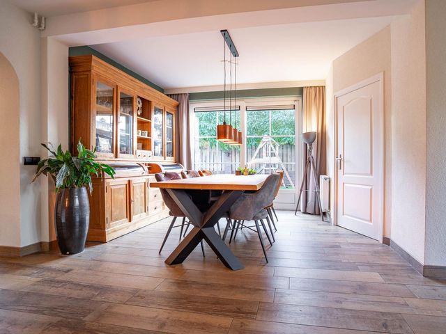 Duinroosstraat 4, Bakel